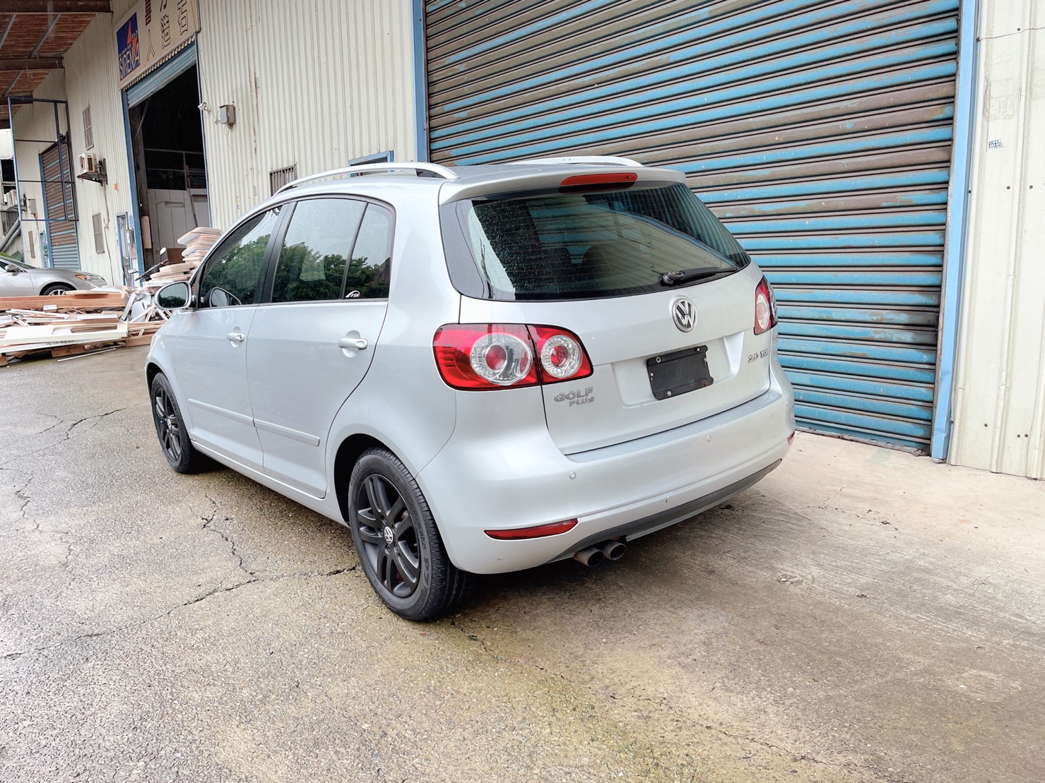售：福斯經典車款GOLF PLUS 2.0柴油/全車保證無待修/家用商用都方便！  第2張相片