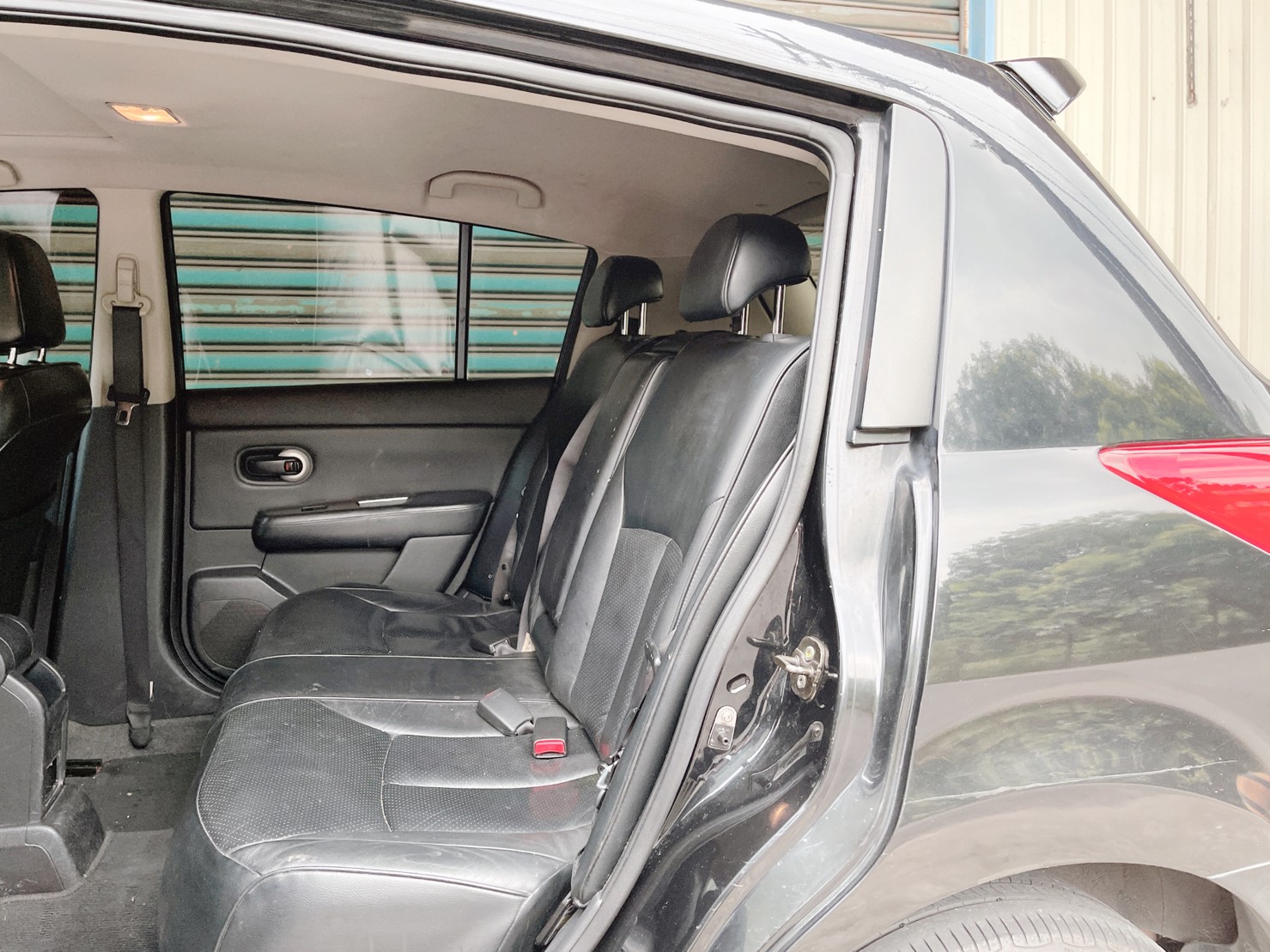 售：日產中古車TIDA頂級IKEY二手車超優車況歡迎比較！保證滿意～  第6張相片