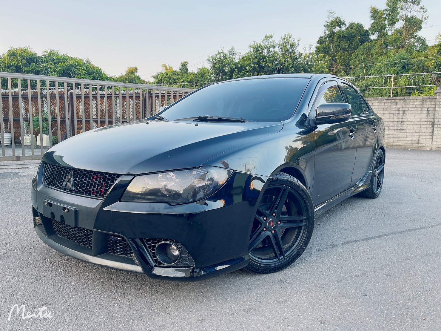 售：三菱FORTIS1.8小IO版/里程保證/車況保固/全車精品改  第1張相片