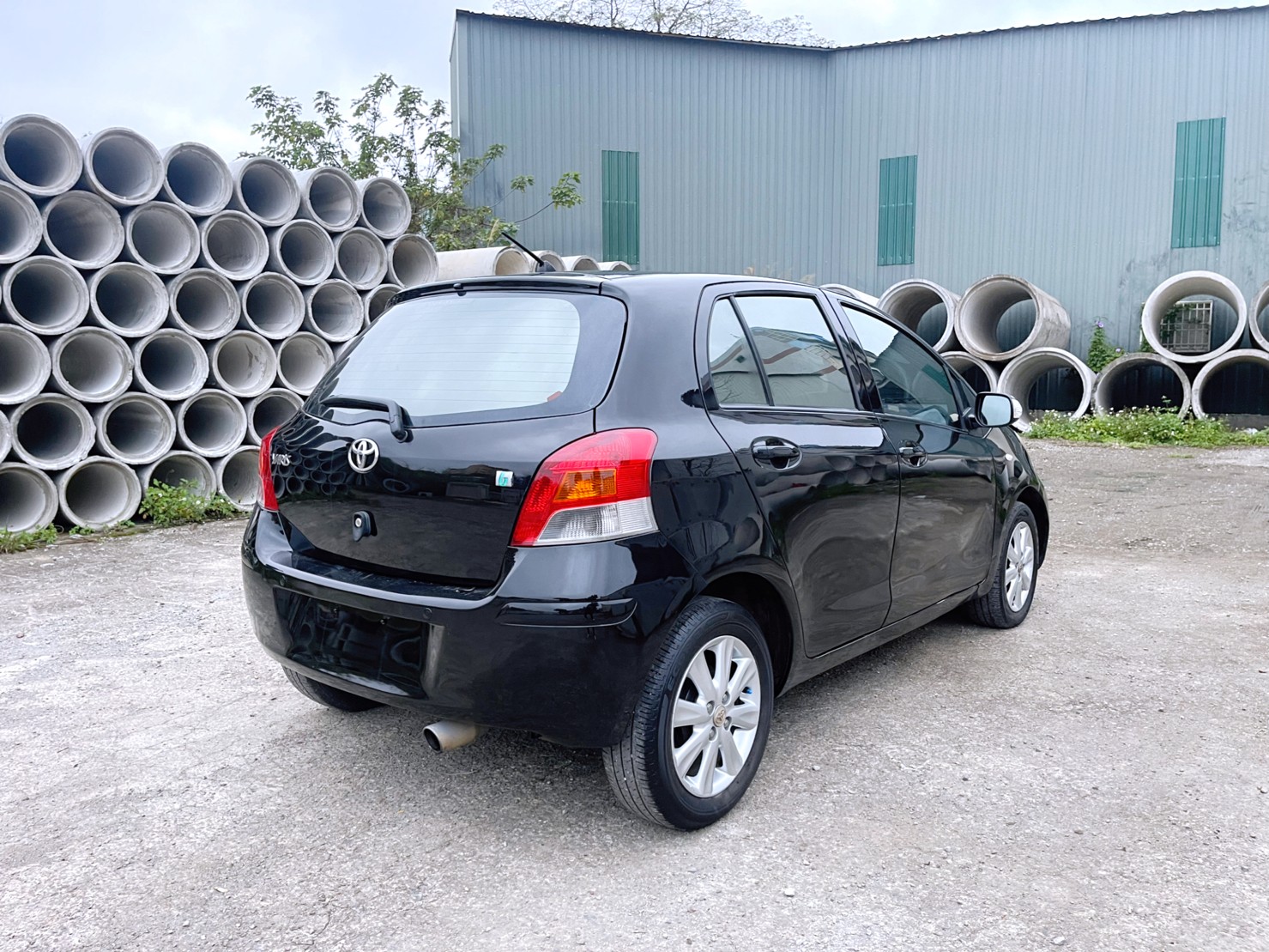 售：豐田嘟會YARIS小鴨/小資男女愛用車/車美況優無待修歡迎帶專業的來看車！  第2張相片