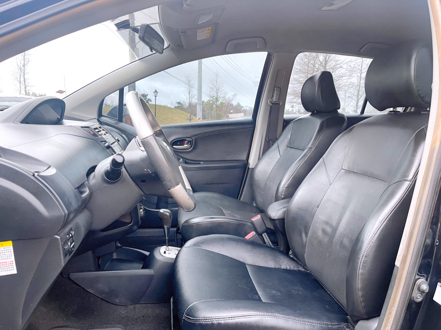 售：豐田嘟會YARIS小鴨/小資男女愛用車/車美況優無待修歡迎帶專業的來看車！  第6張相片