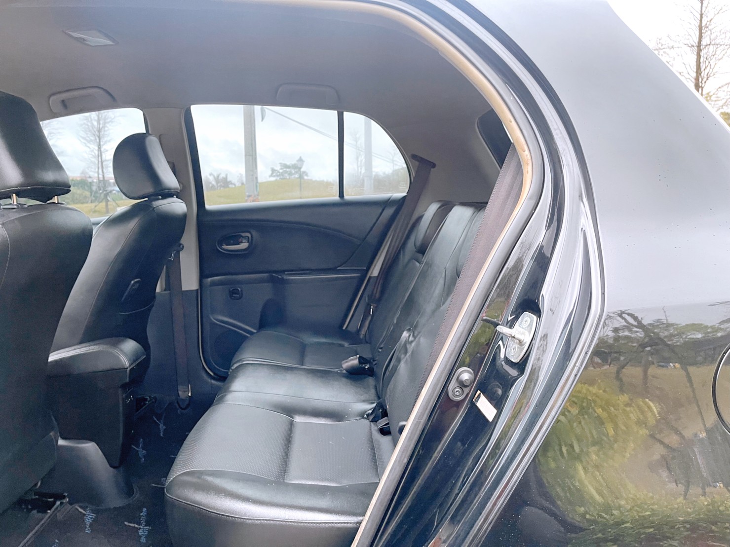 售：豐田嘟會YARIS小鴨/小資男女愛用車/車美況優無待修歡迎帶專業的來看車！  第7張相片