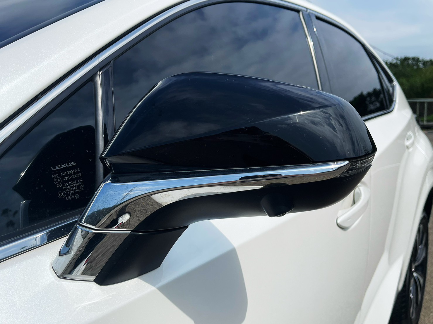 售：LEXUS NX200最頂級菁英PLUS版 ACC全速跟車 盲點 雙電動椅 導航 環景 電尾門等等挑戰全台車況第一歡迎看車！  第9張相片