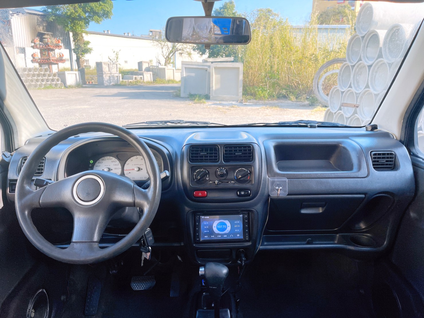 售：鈴木SOLIO 時尚復刻小車 小資女首選 小而輕巧  省油省稅好停車好維修稅金超省！  第5張相片