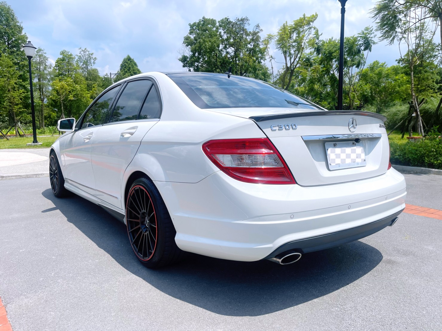 售：賓士C300AMG-非320 328 335 C43 C63S 保證實車實價 改帥不改操 挑戰全台C300車況最優第一名 豪華滿級配備 歡迎看車 保證實車實價 別在被假價格吸引過去了！  第2張相片