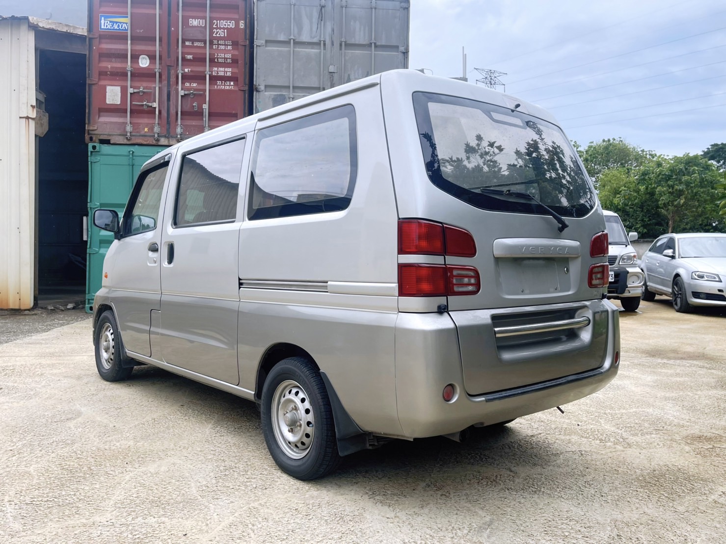 售：2007出廠三菱 菱利VERYCA 自排商用厢車貨車 客貨2用可變更好驗車！全車車況皆以整修完畢-里程保證（有查詢記錄）歡迎預約看車  第5張相片