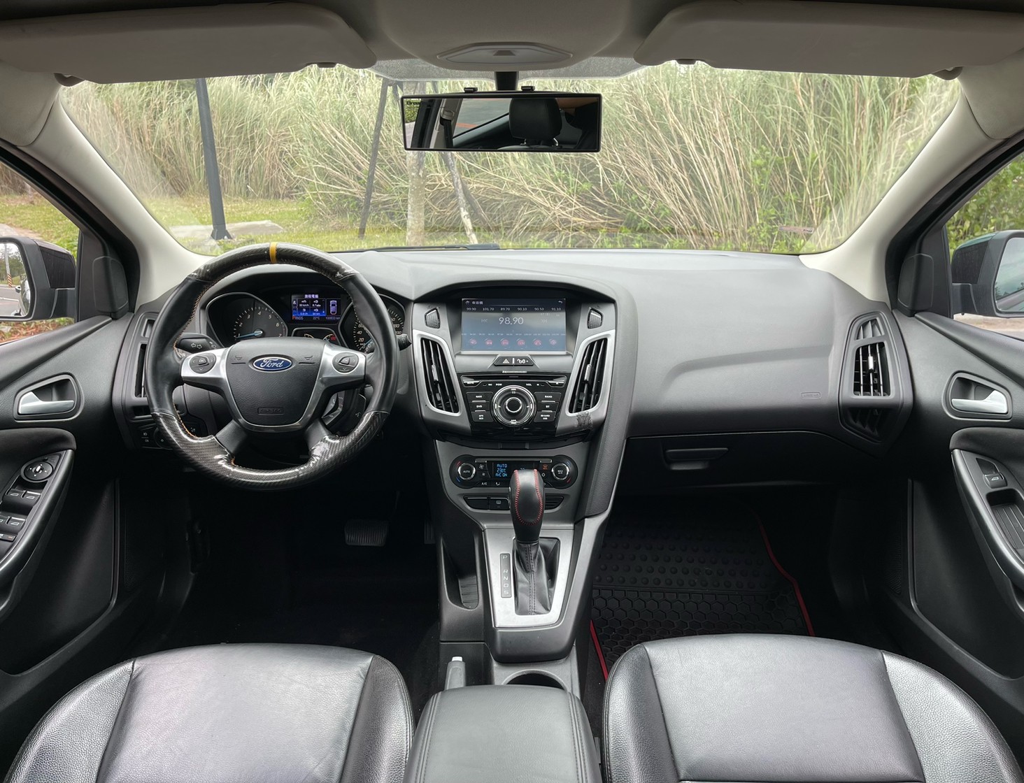 售：FORD 佛可司 正一手漂亮老師車 無改裝 原版件 無待修 正10萬錶準 歡迎預約看車！  第4張相片
