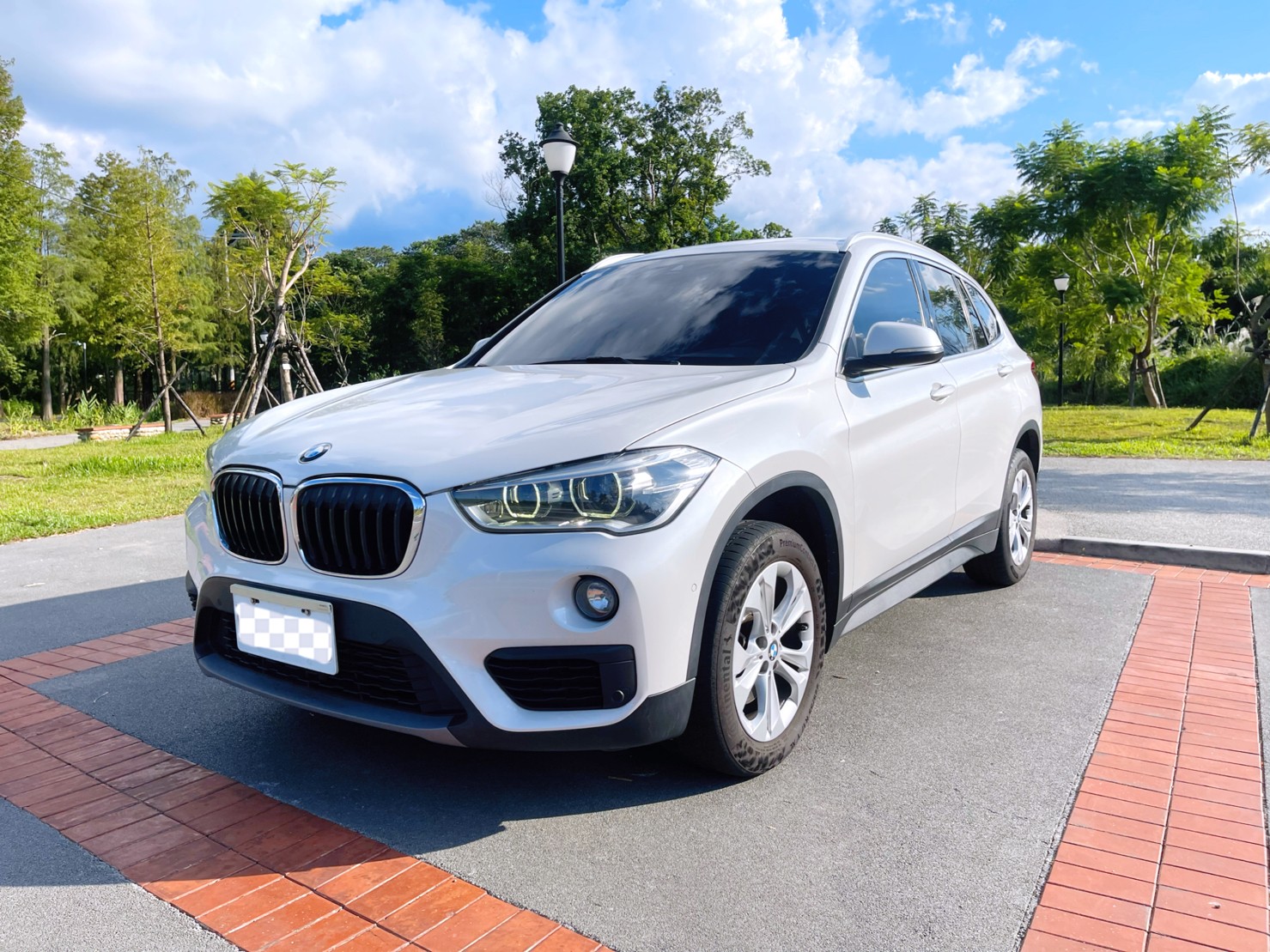 售：BMW X1 18d  完美層級高貴不貴之車 內外猶如新車 挑戰別家X1車況第一名！  第1張相片