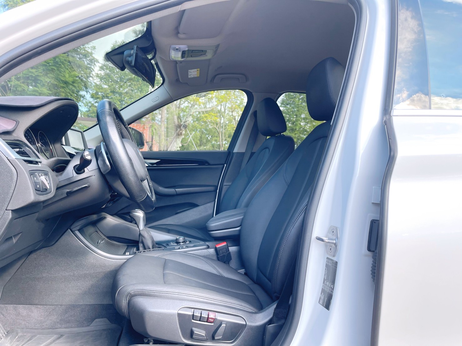 售：BMW X1 18d  完美層級高貴不貴之車 內外猶如新車 挑戰別家X1車況第一名！  第5張相片