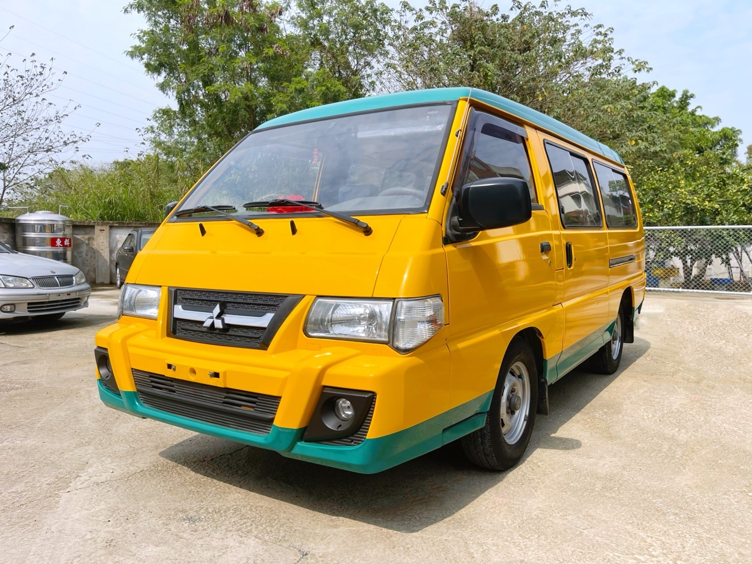 售：三菱 得利卡 DELICA 商用厢車貨車 客貨2用可變更好驗車！全車車況皆以整修完畢-里程保證（有查詢記錄）歡迎預約看車  第1張相片