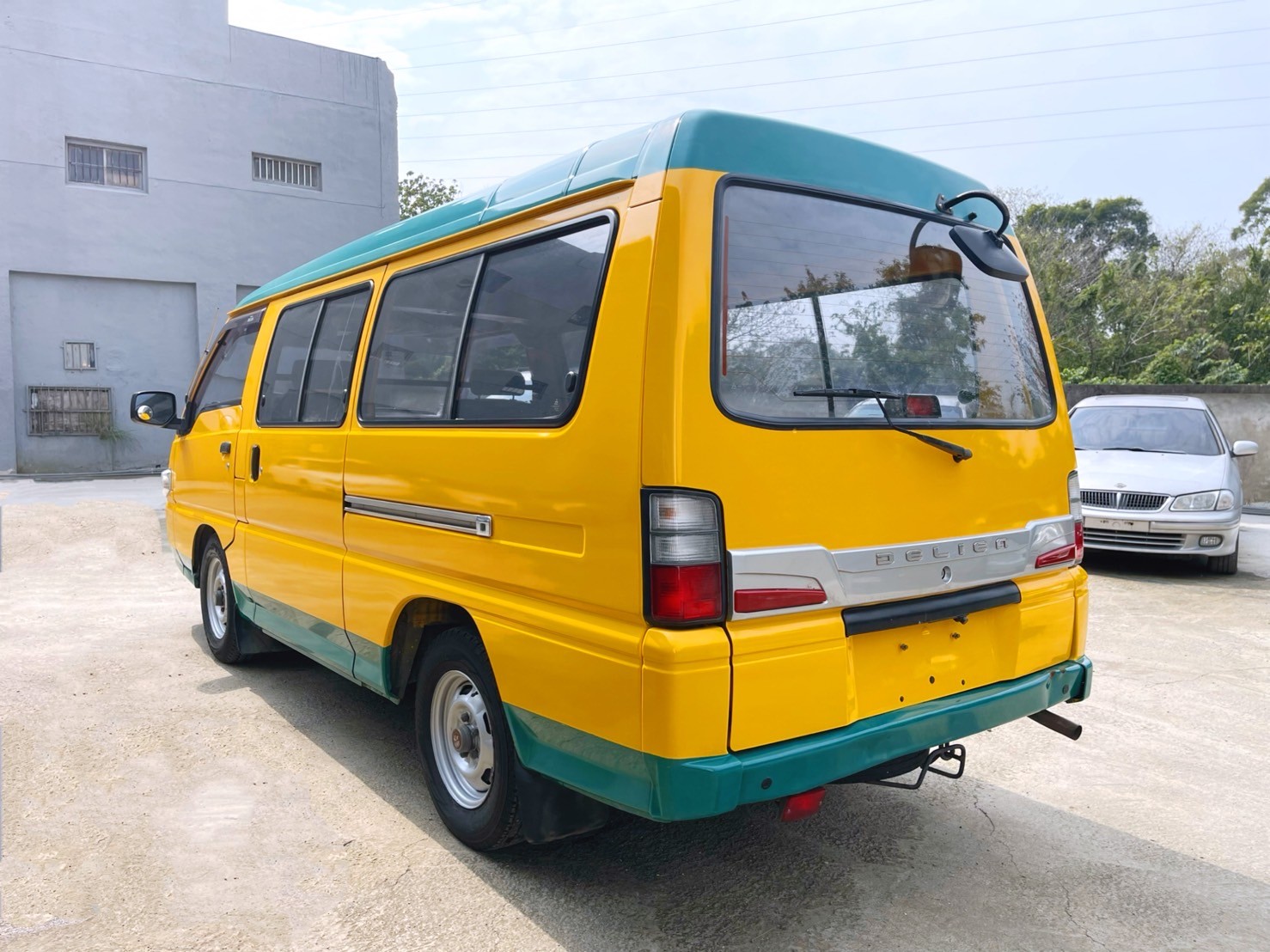 售：三菱 得利卡 DELICA 商用厢車貨車 客貨2用可變更好驗車！全車車況皆以整修完畢-里程保證（有查詢記錄）歡迎預約看車  第2張相片