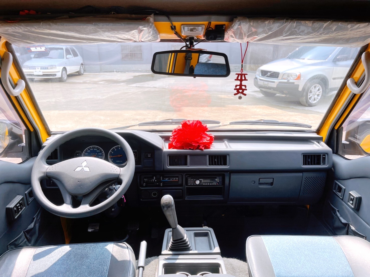 售：三菱 得利卡 DELICA 商用厢車貨車 客貨2用可變更好驗車！全車車況皆以整修完畢-里程保證（有查詢記錄）歡迎預約看車  第5張相片