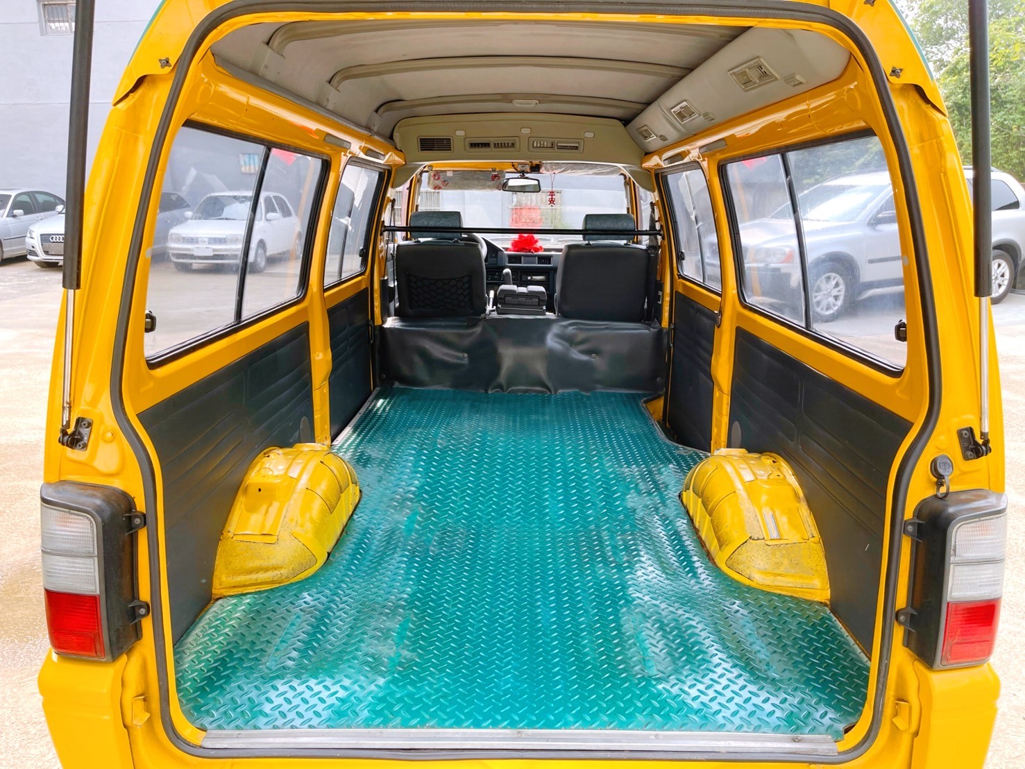 售：三菱 得利卡 DELICA 商用厢車貨車 客貨2用可變更好驗車！全車車況皆以整修完畢-里程保證（有查詢記錄）歡迎預約看車  第6張相片