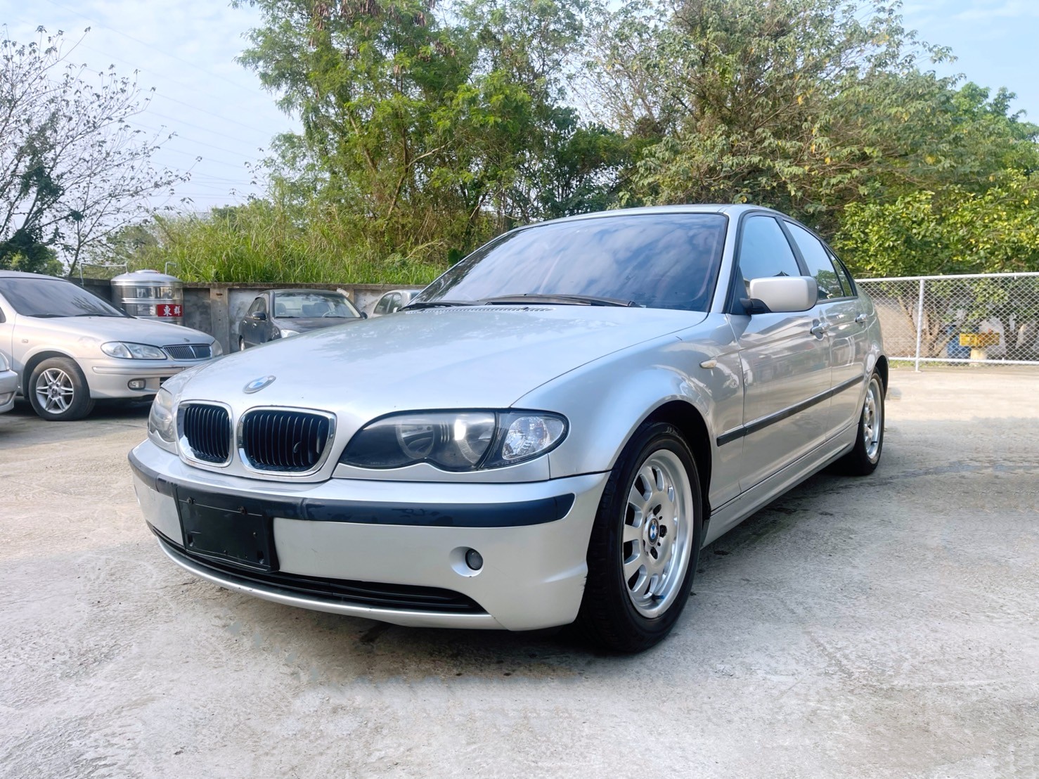 售：完美奢侈BMW E46 318 不敗車款 車況超優 挑戰全台車況最優質 正一手阿伯車！里程保證實跑12萬多（附查詢記錄）  第1張相片