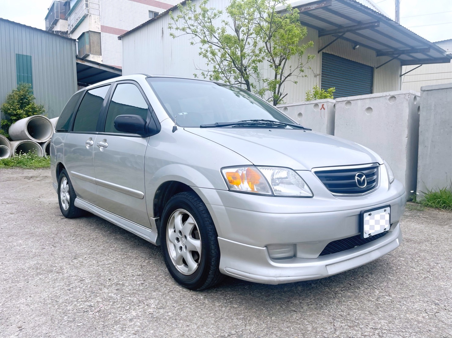 售：馬自達 MPV。高級7人座休旅大厢車！車美況優正跑11萬（附查詢記錄證歡迎預算看車！）  第3張相片