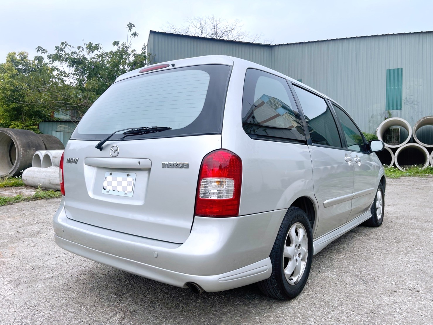 售：馬自達 MPV。高級7人座休旅大厢車！車美況優正跑11萬（附查詢記錄證歡迎預算看車！）  第4張相片