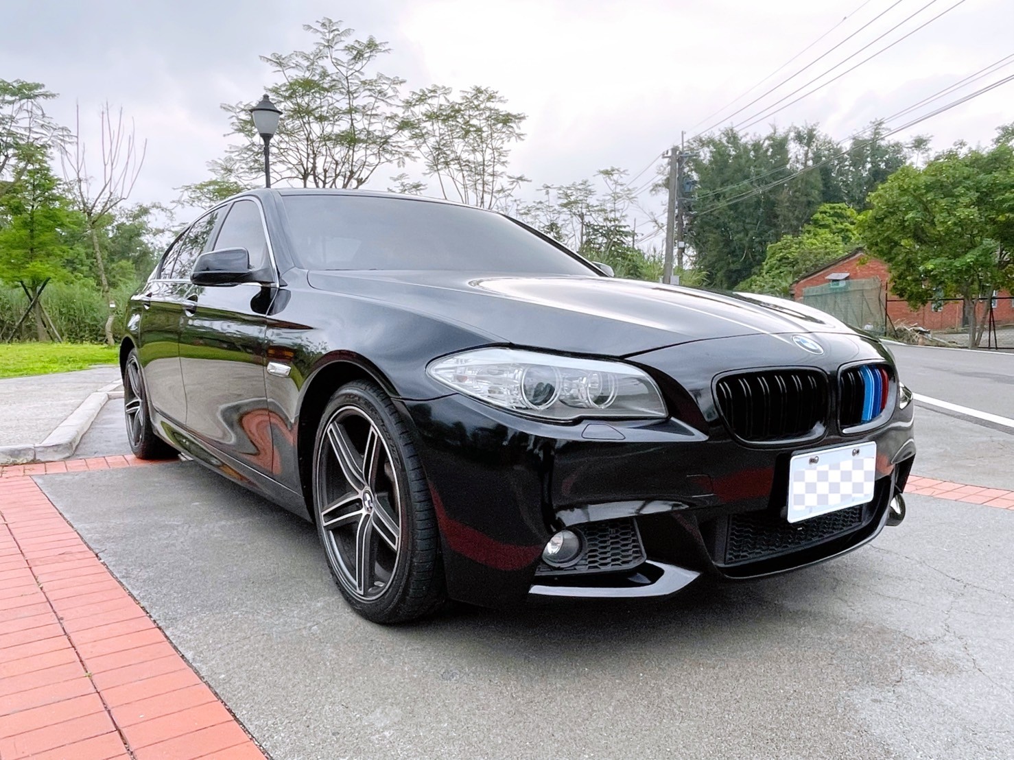 ：BMW F10 528 同級車最高妥善率 新車價320現在只要1.1折即刻擁有 只要滿18歲 信用不良 小白皆可辦理 約付4999起！歡迎來店 比車況 比優惠 比價值 肯定讓您暫便宜！  第4張相片