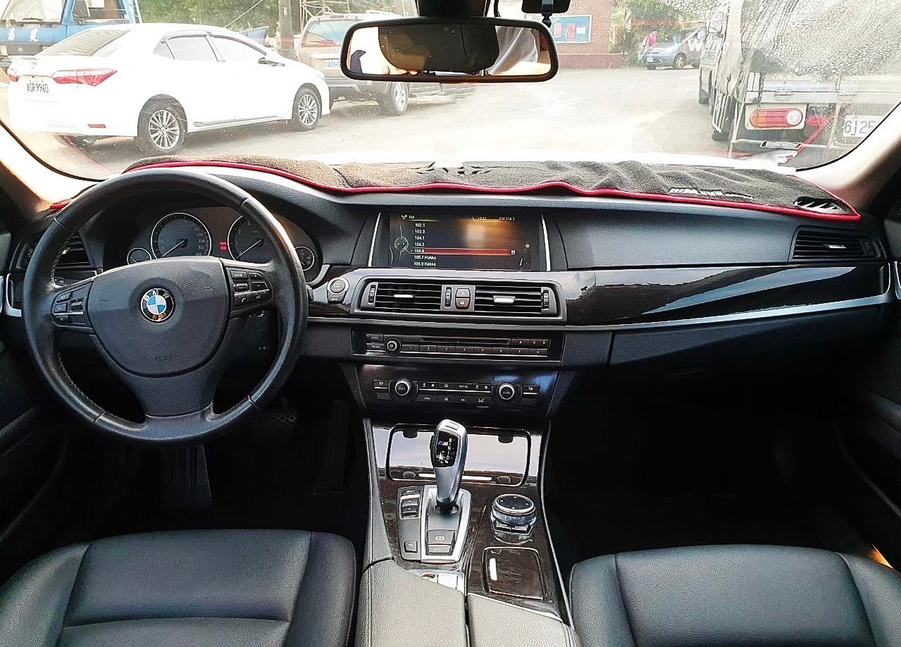 ：BMW F10 528 同級車最高妥善率 新車價320現在只要1.1折即刻擁有 只要滿18歲 信用不良 小白皆可辦理 約付4999起！歡迎來店 比車況 比優惠 比價值 肯定讓您暫便宜！  第8張相片