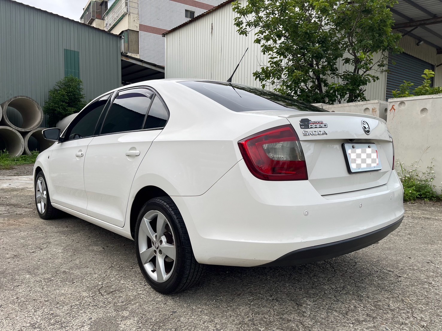 售：SKODA司可達 RAPID 1.4TSI 鋼砲房車 保證車況保證里程 保證合約價值 歡迎來店預約看車 量身打造專屬您的買車方案 保證讓您滿意 月付3999起   第2張相片