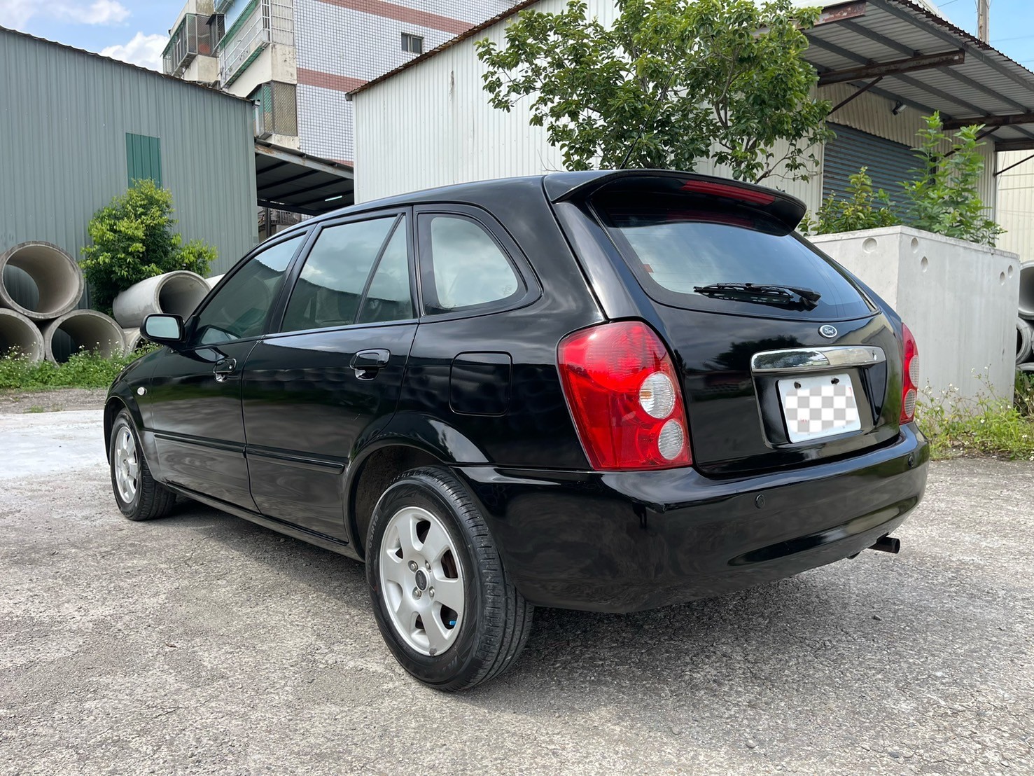 售：FORD ACTIVA LIFE 高CP旅行車 5門掀背房車 正一手退休阿公用車 無改裝 原版件 無待修 正跑16萬錶準 憑雙證件來直接辦理貸款不看信用 不看記錄 有工作即可 歡迎預約看車！  第2張相片