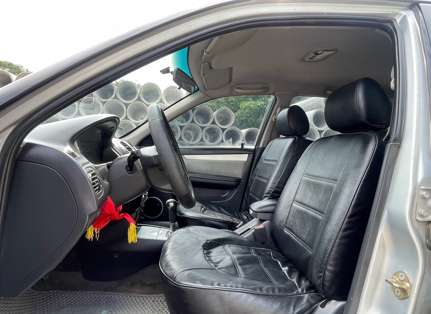 售：FORD ACTIVA LIFE 高CP旅行車 5門掀背房車 正一手退休阿公用車 無改裝 原版件 無待修 正跑16萬錶準 憑雙證件來直接辦理貸款不看信用 不看記錄 有工作即可 歡迎預約看車！  第6張相片