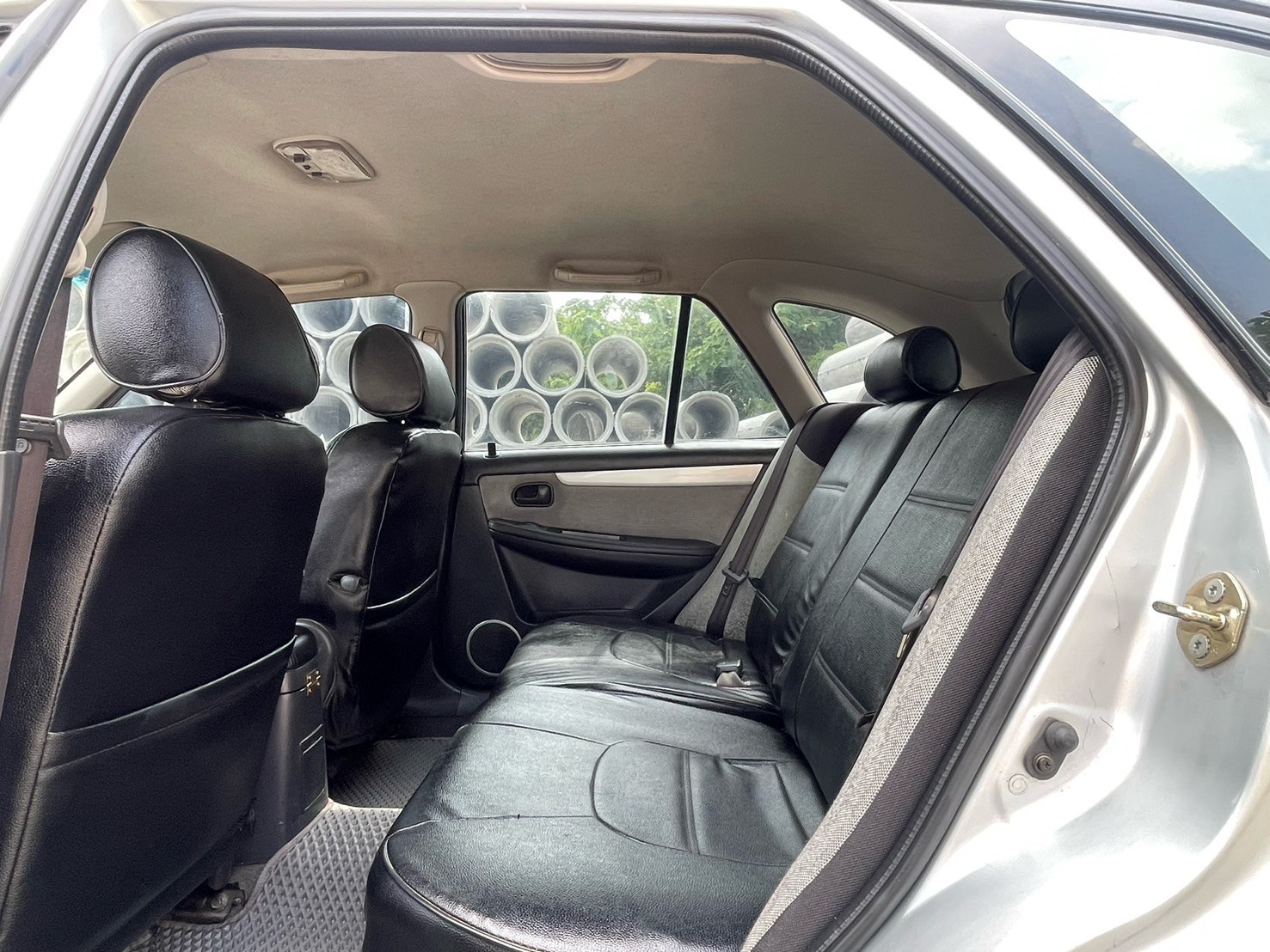 售：FORD ACTIVA LIFE 高CP旅行車 5門掀背房車 正一手退休阿公用車 無改裝 原版件 無待修 正跑16萬錶準 憑雙證件來直接辦理貸款不看信用 不看記錄 有工作即可 歡迎預約看車！  第8張相片