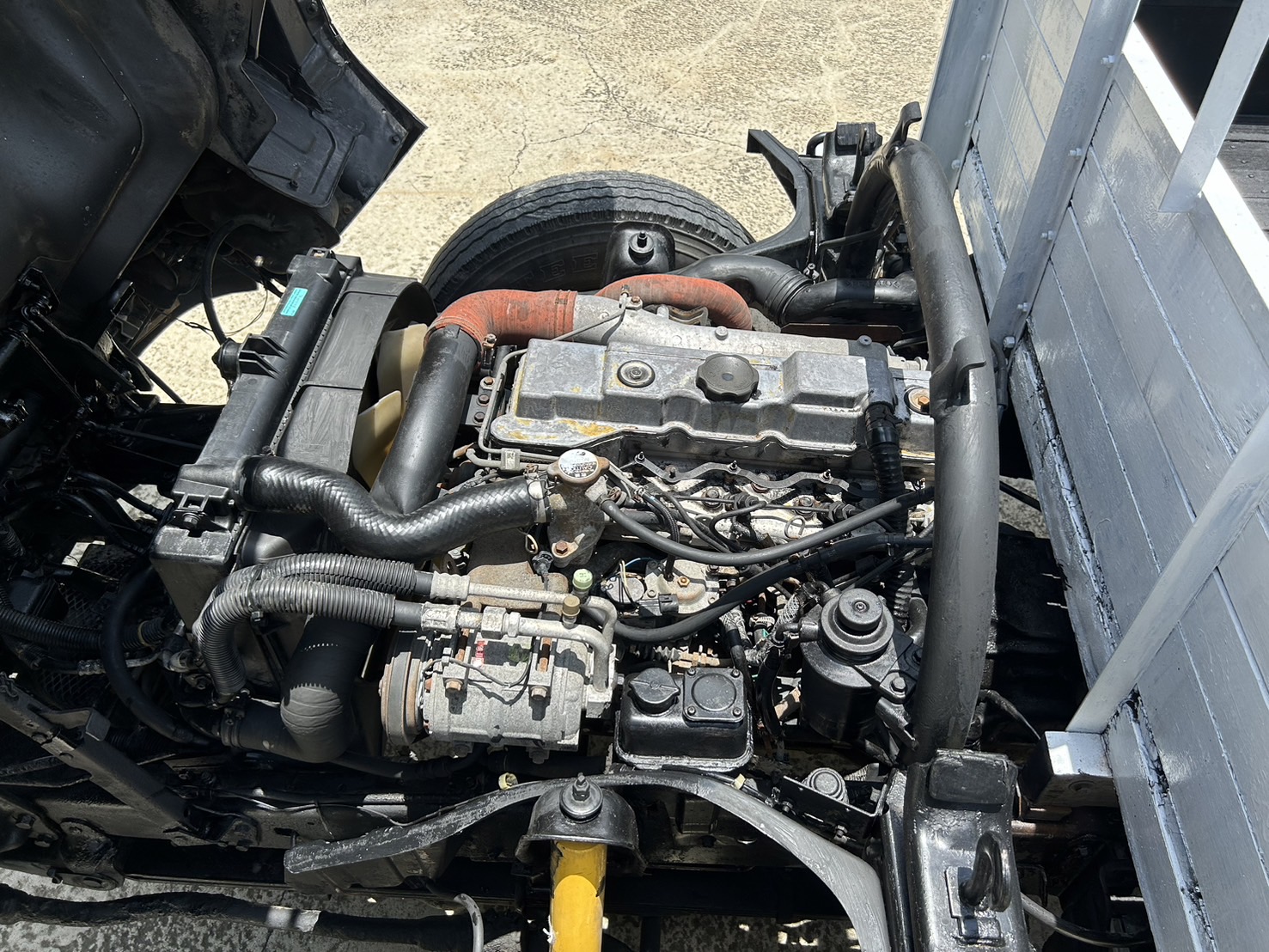 售：三菱CANTER 3頓半柴油渦輪6輪貨車 里程保證全車內外底盤皆已整理完畢車況保證！各行各業做生意好幫手比，此車回去保證賺錢！   第7張相片