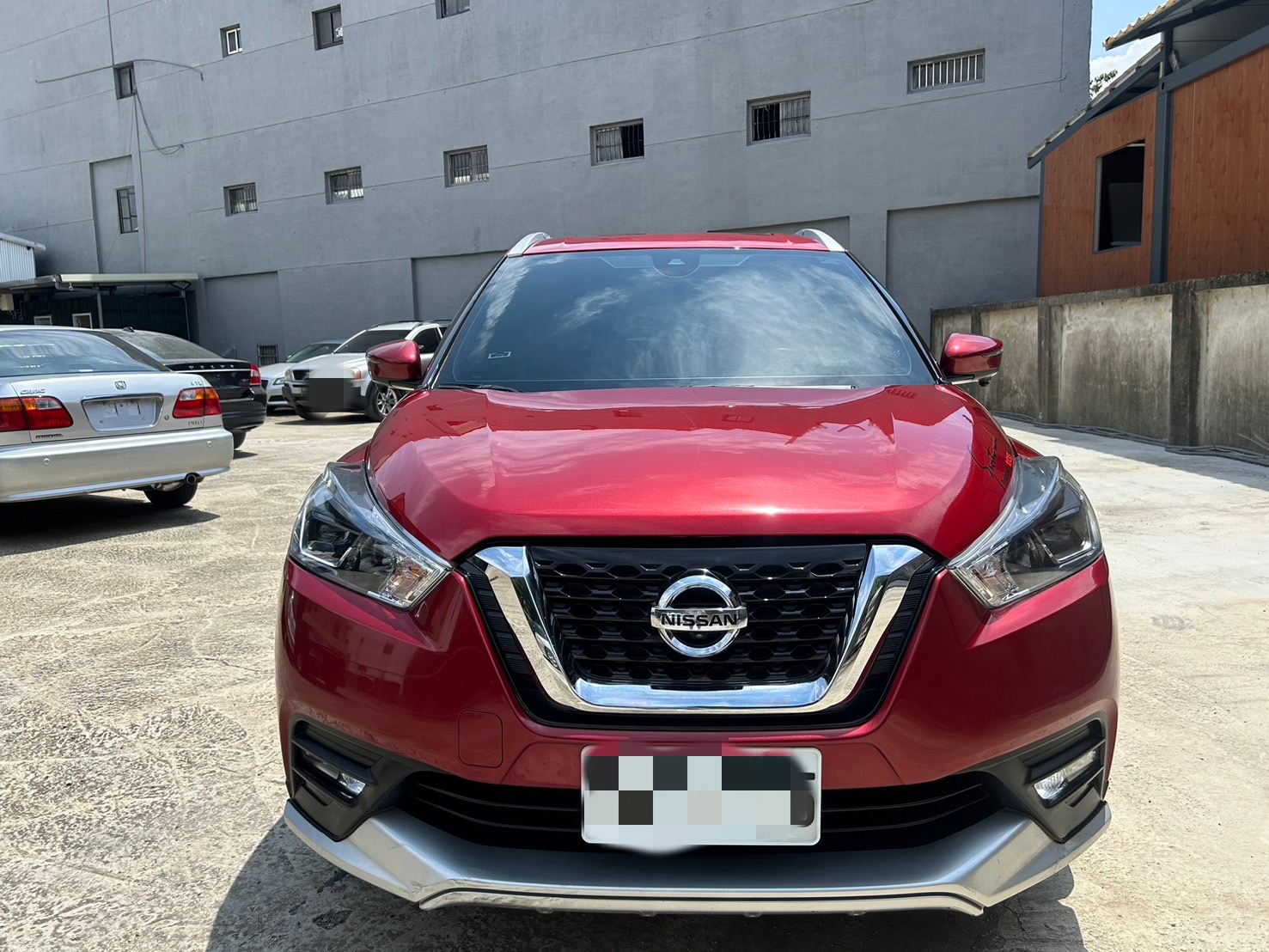 售：日產KICKS 最頂級版本正跑4萬公里原廠保固+店家保固！歡迎預算車換車！  第2張相片