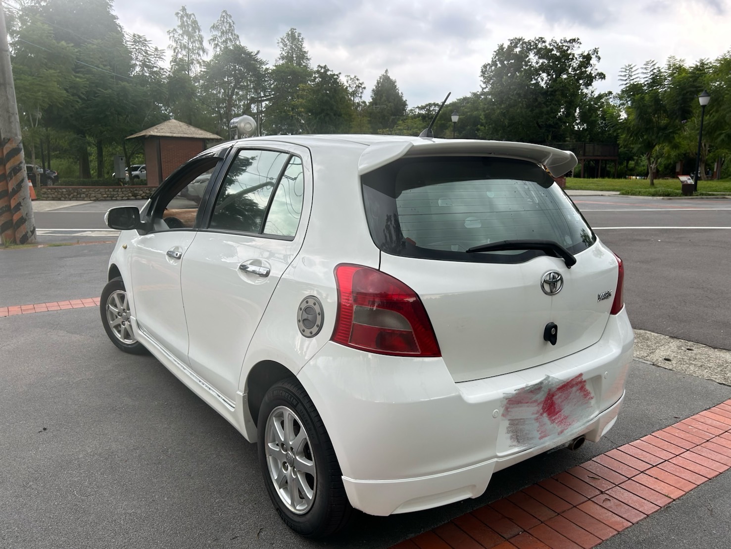 售：TOYOTA豐田YARIS 最真實完美的車況 完美呈現到每位貴賓 先誠實在成交 經典不敗小車之王！  第3張相片