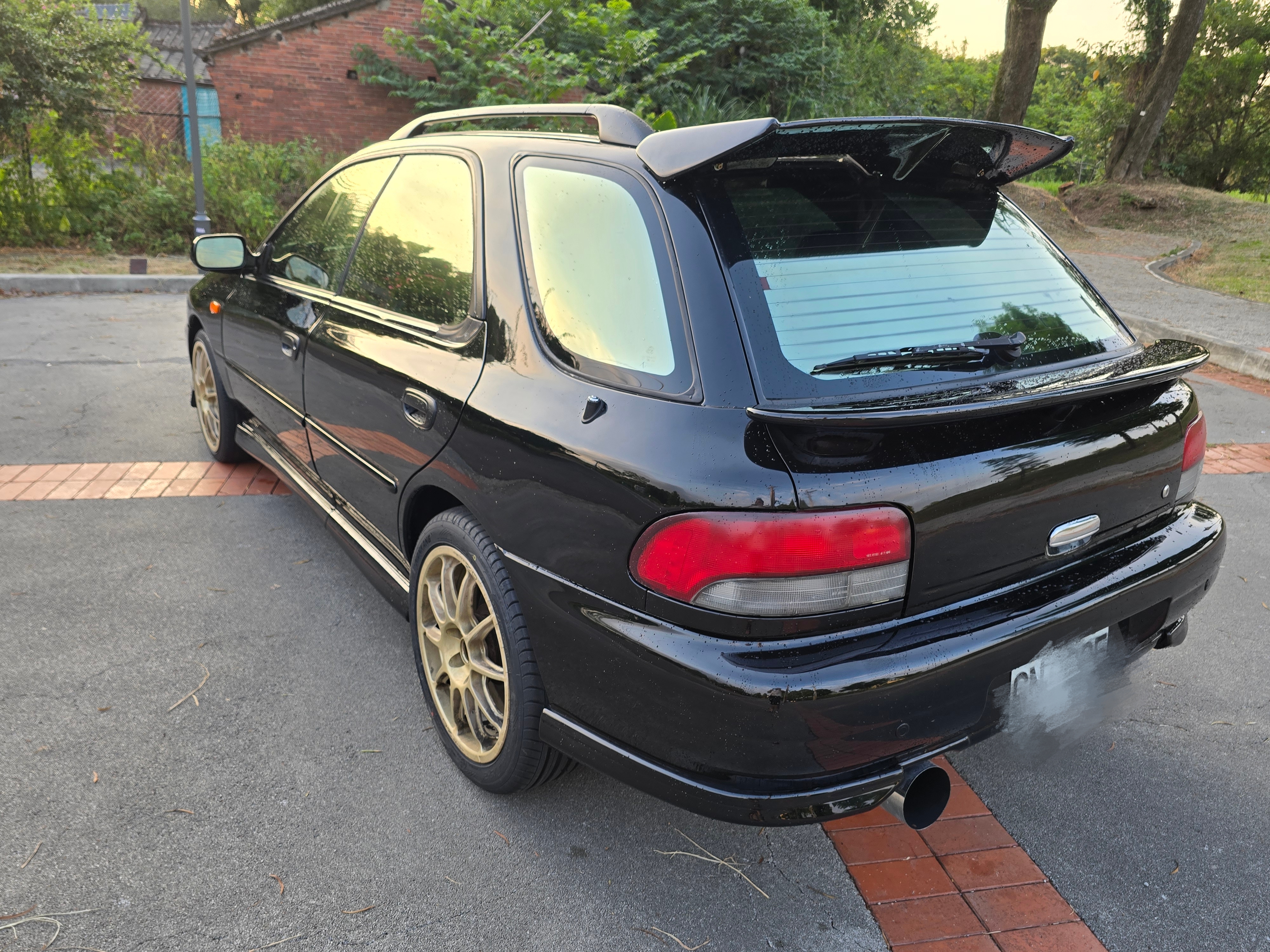 售：SUBARU速巴陸 GF8手排渦輪精品車 正跑17萬 原版件 無惡改亂超！歡迎看車  第2張相片