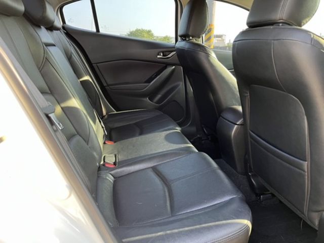 MAZDA馬自達 MAZDA 3  第8張相片