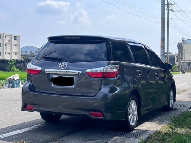 TOYOTA豐田 WISH  第2張相片