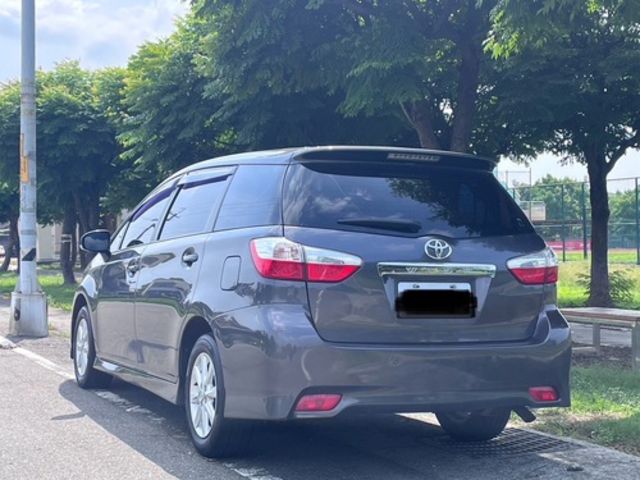 TOYOTA豐田 WISH  第4張相片