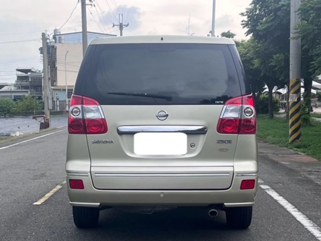 NISSAN日產 SERENA Q-RV  第6張相片