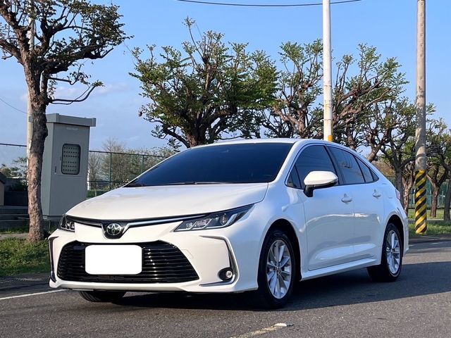 TOYOTA豐田 ALTIS  第1張相片