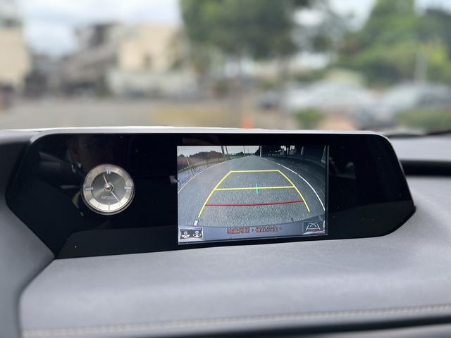 LEXUS凌志 UX250H  第8張相片