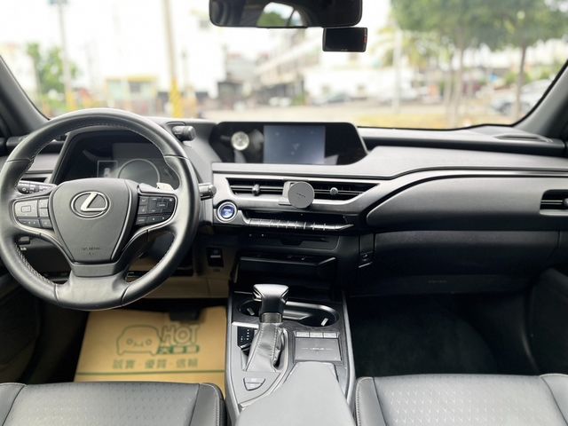 LEXUS凌志 UX250H  第12張相片