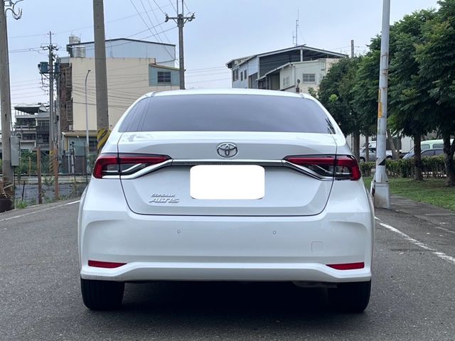 TOYOTA豐田 ALTIS  第4張相片