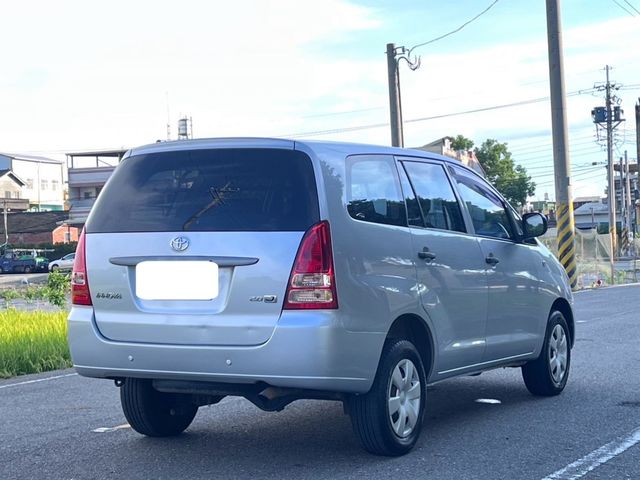 TOYOTA豐田 INNOVA  第2張相片