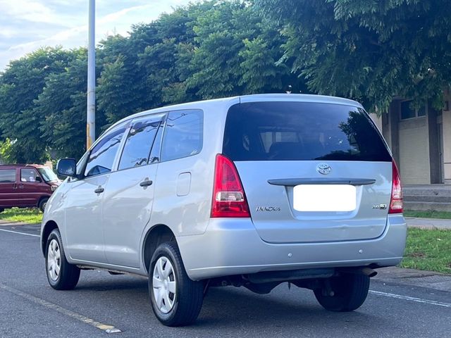 TOYOTA豐田 INNOVA  第4張相片