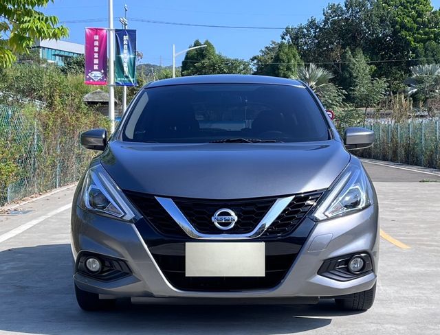 NISSAN日產 TIIDA  第3張相片