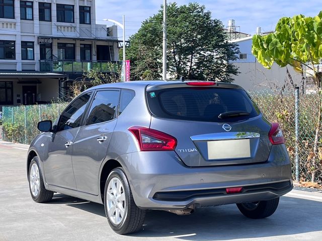 NISSAN日產 TIIDA  第12張相片