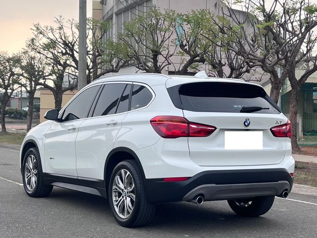BMW寶馬 X1  第4張相片