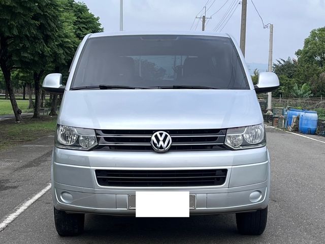 VOLKSWAGEN福斯 T5 CARAVELLE  第5張相片