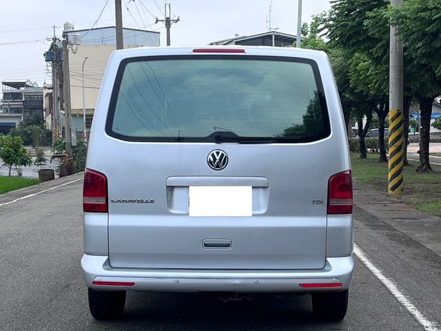 VOLKSWAGEN福斯 T5 CARAVELLE  第6張相片