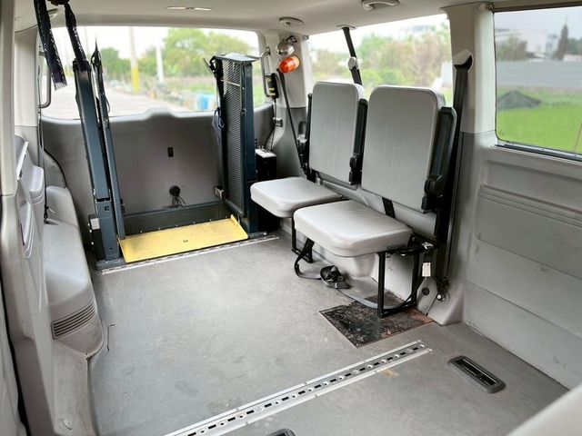 VOLKSWAGEN福斯 T5 CARAVELLE  第10張相片