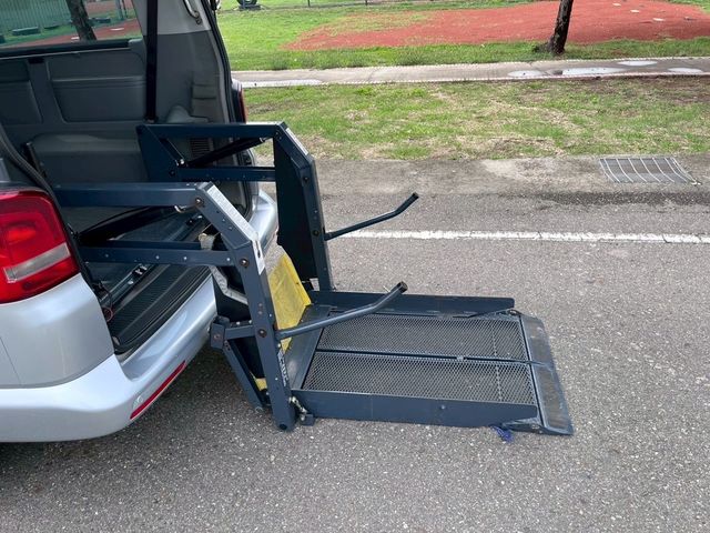 VOLKSWAGEN福斯 T5 CARAVELLE  第13張相片