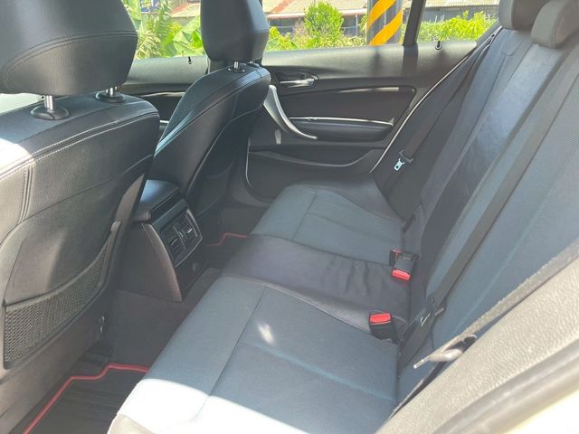 BMW寶馬 120D  第9張相片