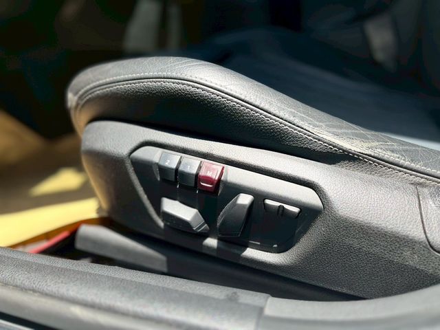 BMW寶馬 120D  第12張相片