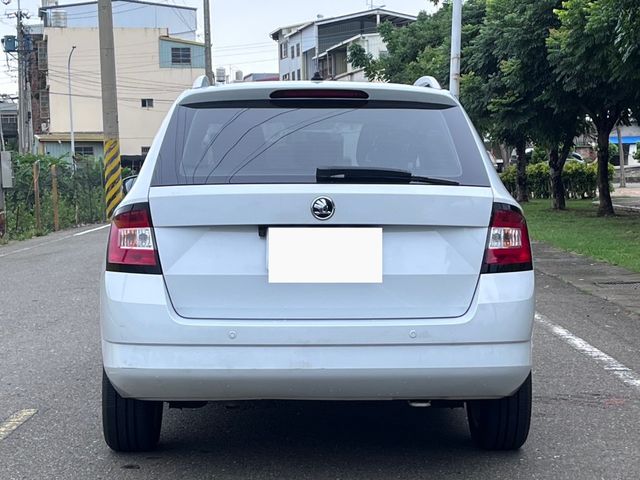 SKODA司科達 FABIA COMBI  第4張相片